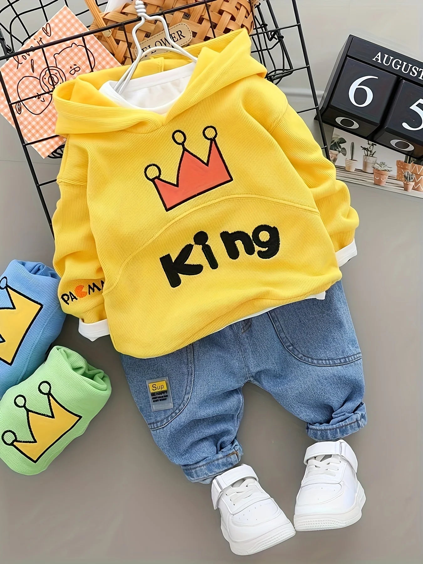 Boys' and girls' spring and autumn new fashion trend crown hooded long sleeve sweater boys' and girls' jeans two piece set