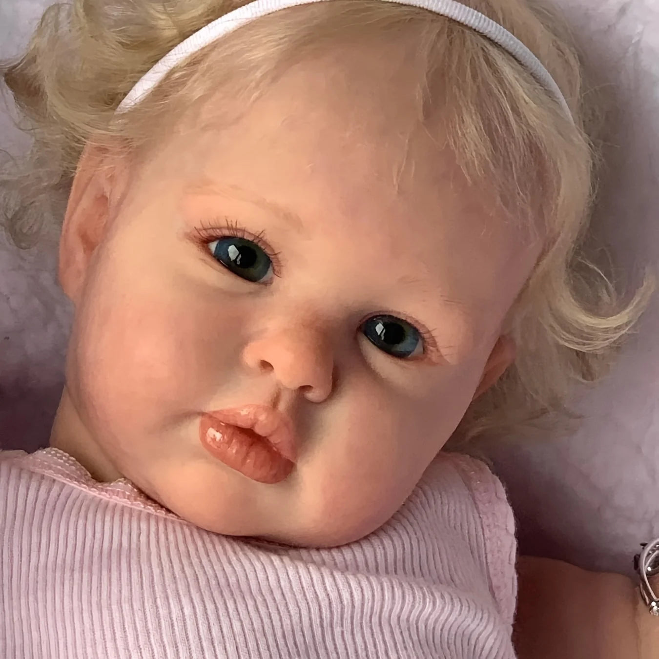 1PC 24-inch realistic rebirth doll, soft rubber, hand-dyed blonde hair, fashionable cartoon fantasy theme doll, collectible cute