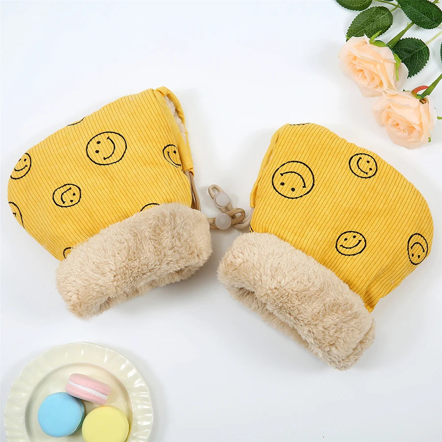 Children's Bicycle Gloves Children's Outdoor Sports Mittens Cartoon Printed Hands Warmer Scooter Gloves for Winter