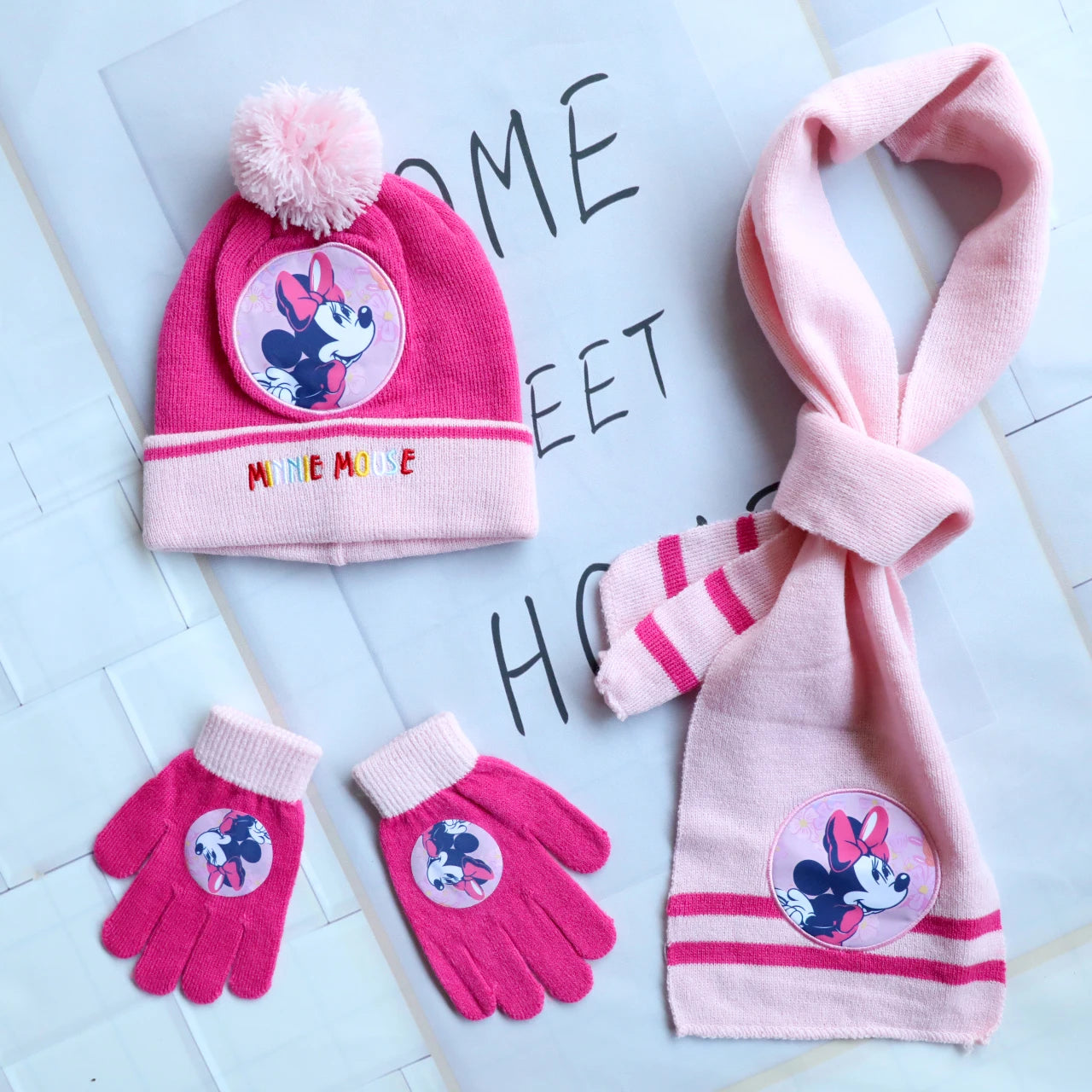 Disney New Autumn and Winter Cute Children Mickey Minnie Mouse Cartoon Scarf Hat Glove three-piece Warm Boy Girl Child hat
