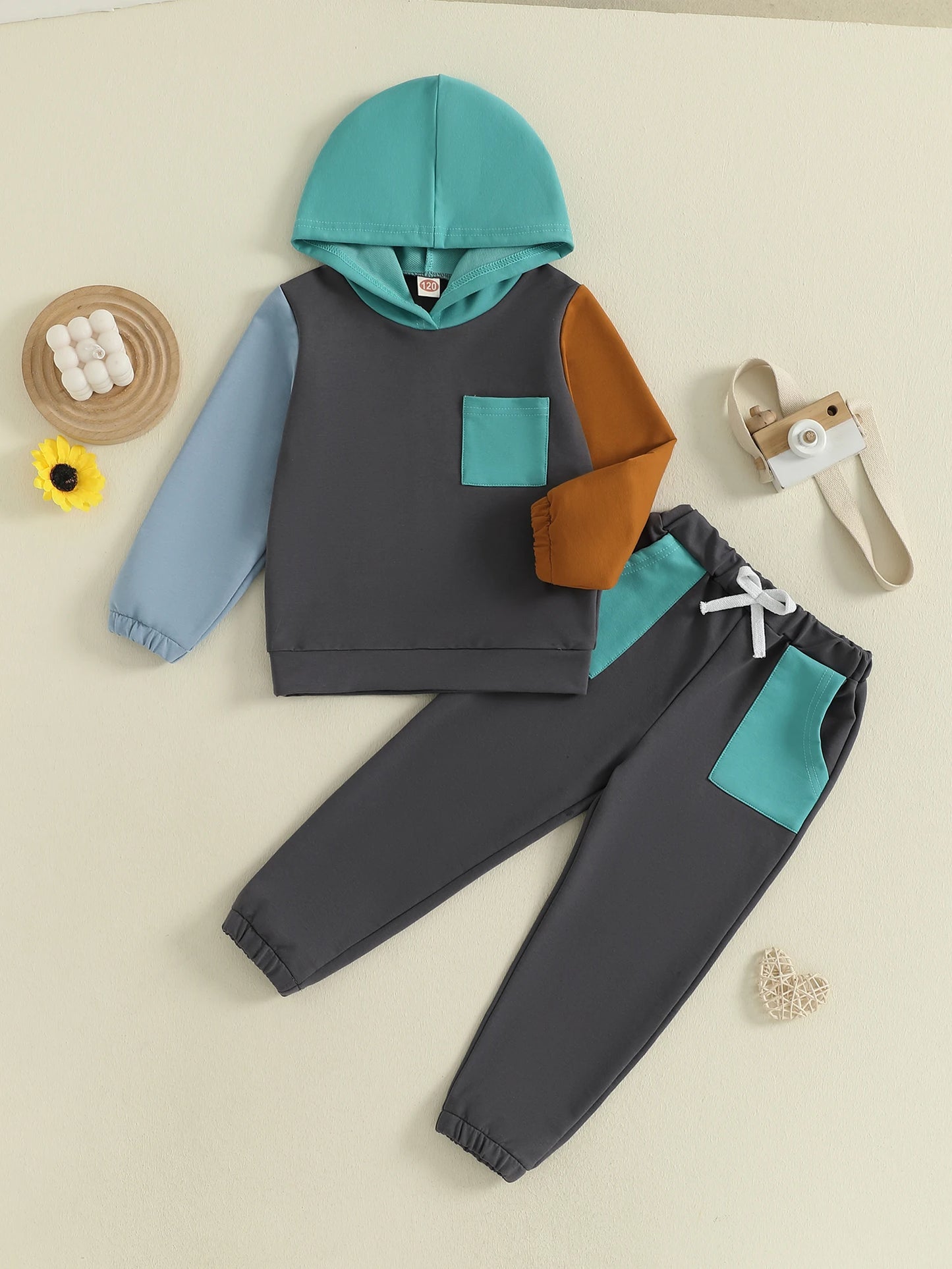 Adorable Infant Boys 2-Piece Set Stylish Hoodie and Pants Combo for Autumn Wear with Trendy Color Block Design