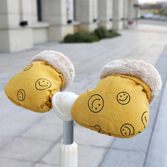 Children's Bicycle Gloves Children's Outdoor Sports Mittens Cartoon Printed Hands Warmer Scooter Gloves for Winter