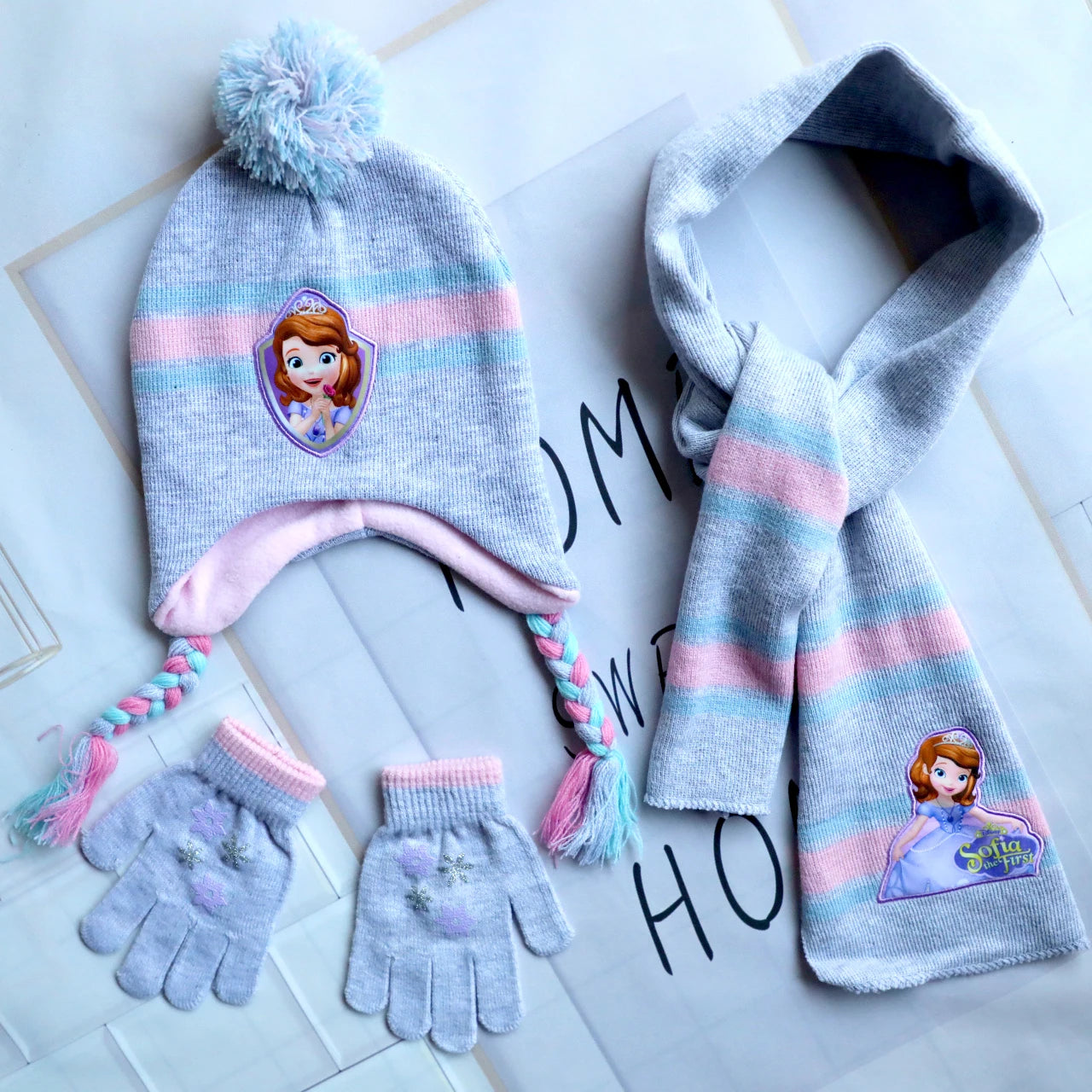 Disney New Autumn and Winter Cute Children Mickey Minnie Mouse Cartoon Scarf Hat Glove three-piece Warm Boy Girl Child hat