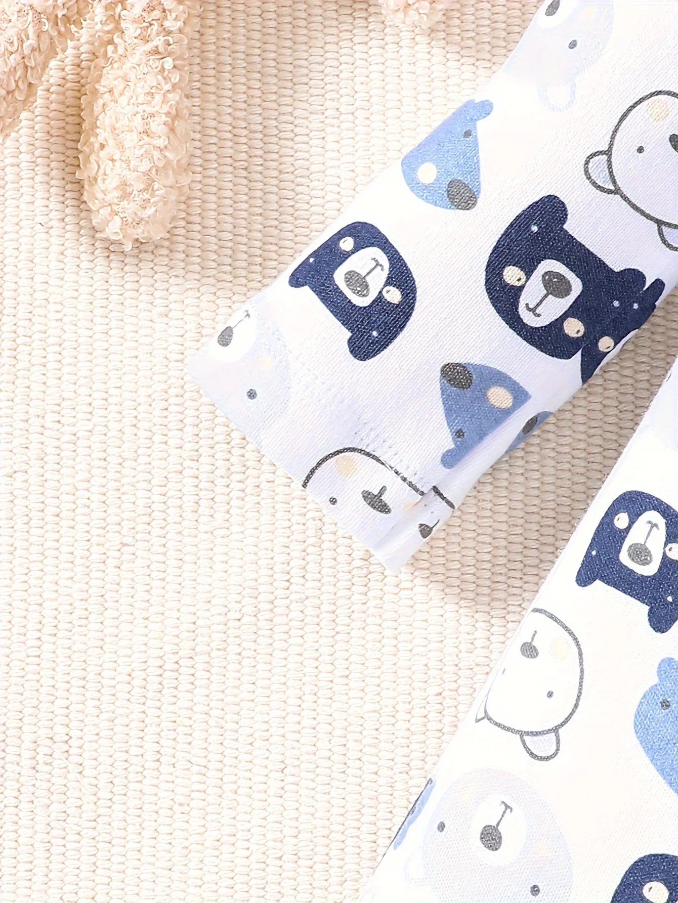 2-Picec Baby Four Seasons Tie Feet Bodysuit for Boys Little Bear Creative Baby Cute Bodysuit Made of Pure Cotton, Soft  Comforta