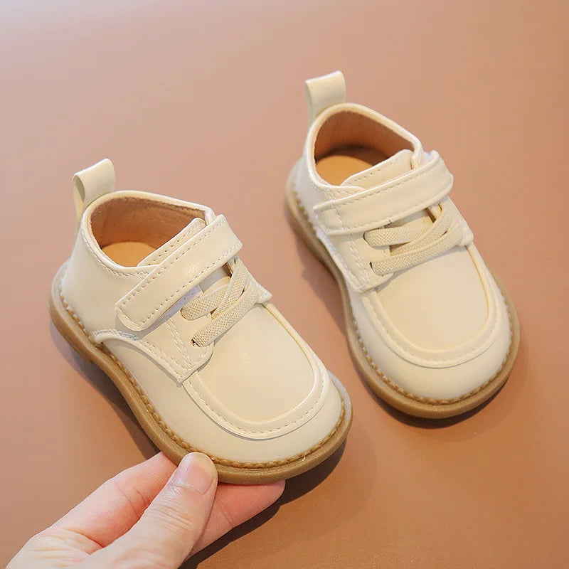 Autumn Baby Soft Soled Shoes Girls Breathable Solid Color Korean Leather Shoes Boys Low Top Velcro Toddler Shoes Neutral