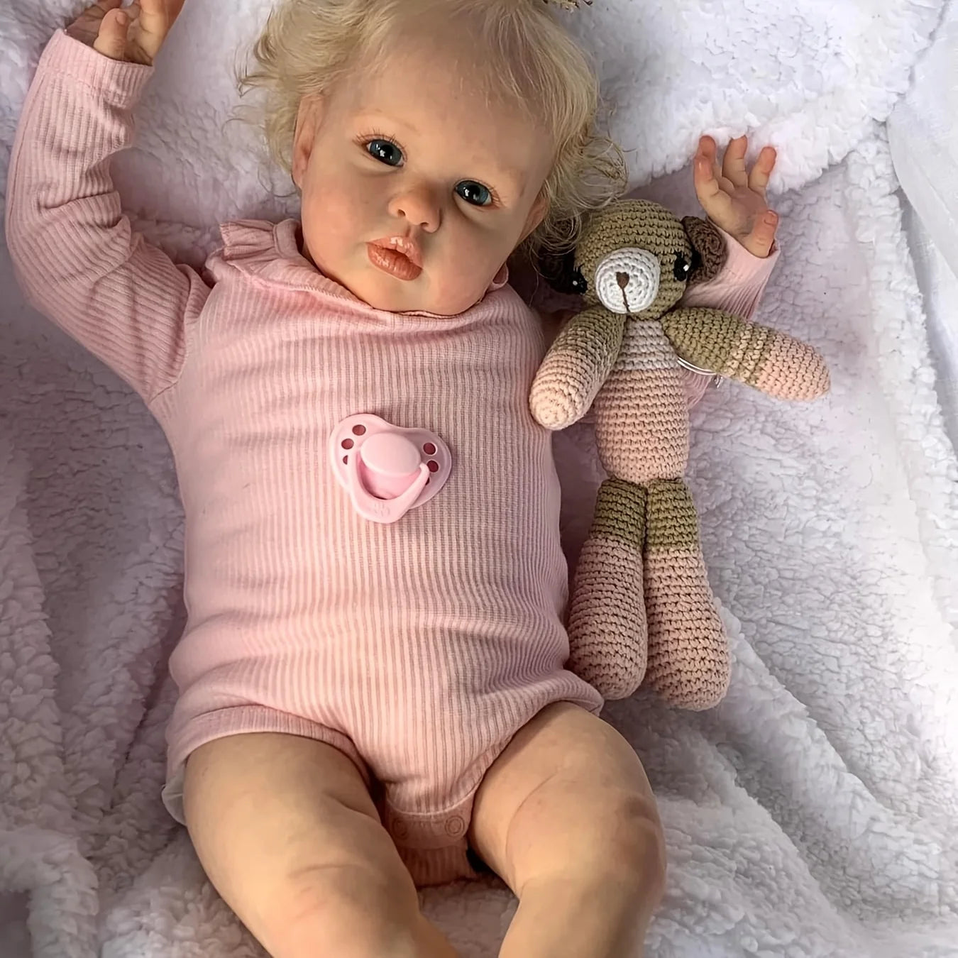 1PC 24-inch realistic rebirth doll, soft rubber, hand-dyed blonde hair, fashionable cartoon fantasy theme doll, collectible cute