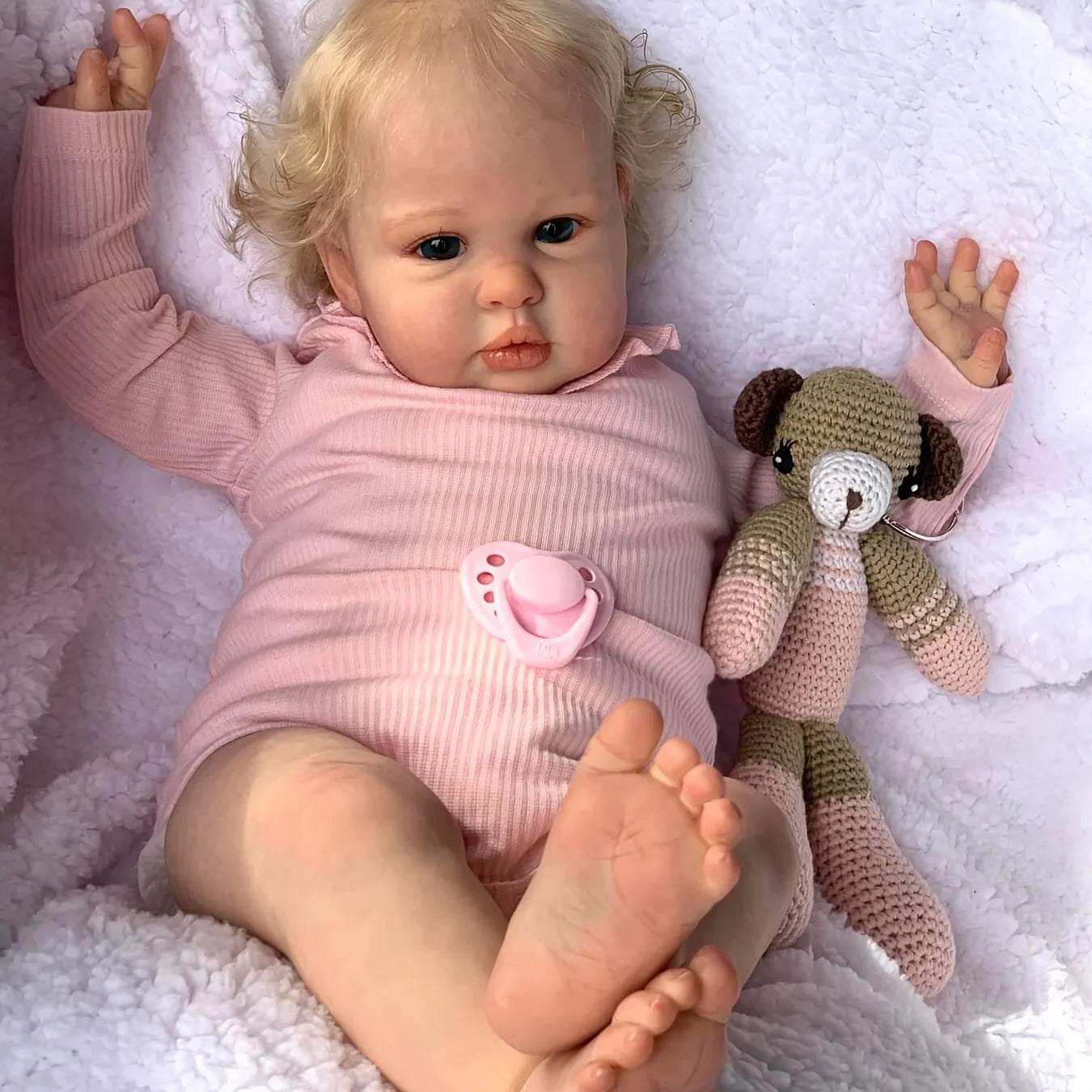 1PC 24-inch realistic rebirth doll, soft rubber, hand-dyed blonde hair, fashionable cartoon fantasy theme doll, collectible cute