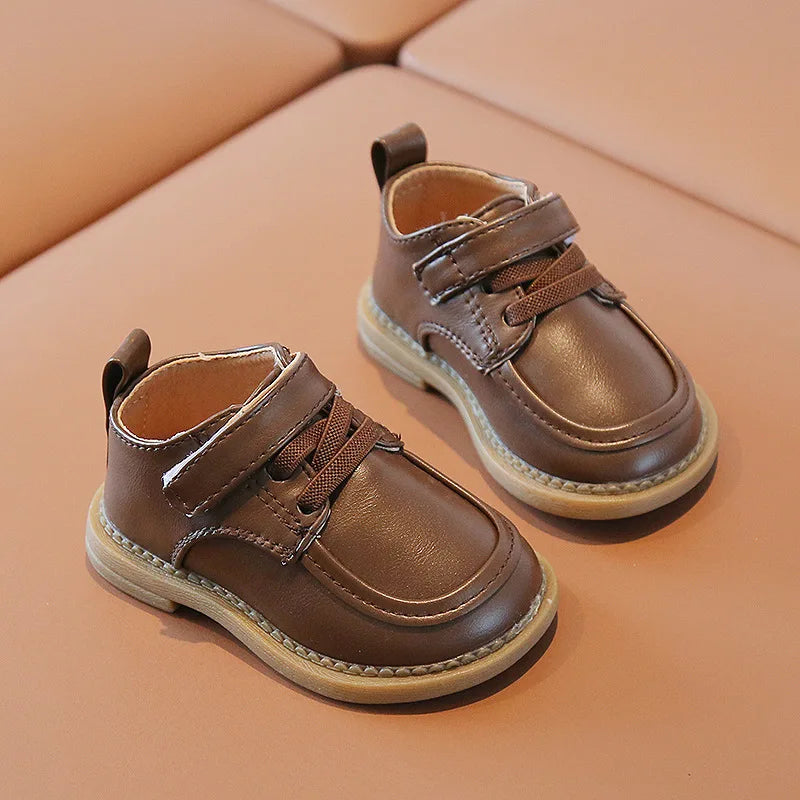 Autumn Baby Soft Soled Shoes Girls Breathable Solid Color Korean Leather Shoes Boys Low Top Velcro Toddler Shoes Neutral