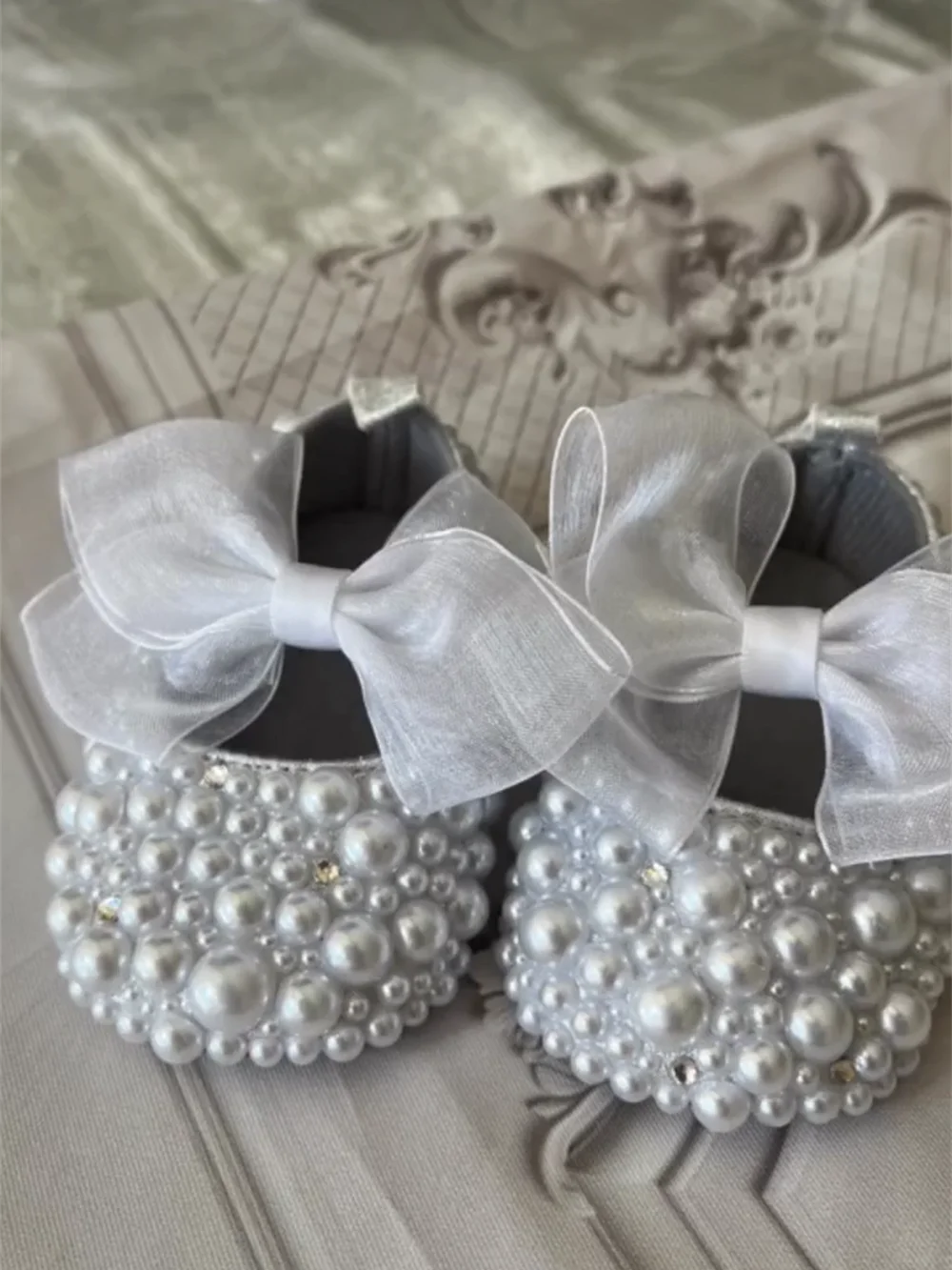 Dollbling Handmade White Pearls Bling Rhinestone Baby Crib Shoes Christening Outfit Wedding Sparkle Organza Baptism 0-3m Shoes