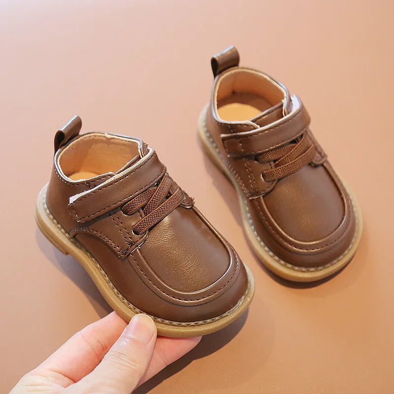 Autumn Baby Soft Soled Shoes Girls Breathable Solid Color Korean Leather Shoes Boys Low Top Velcro Toddler Shoes Neutral